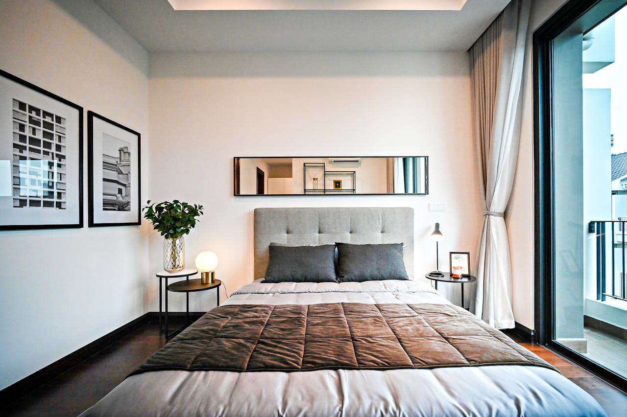 Style Your Small Bedroom: 6 Designer Furniture Tricks